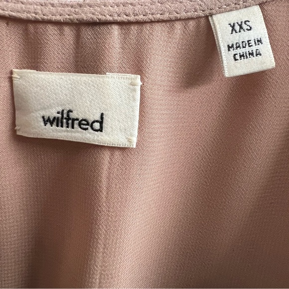 Wilfred dress size small. Color is a pinky beige - Picture 3 of 4